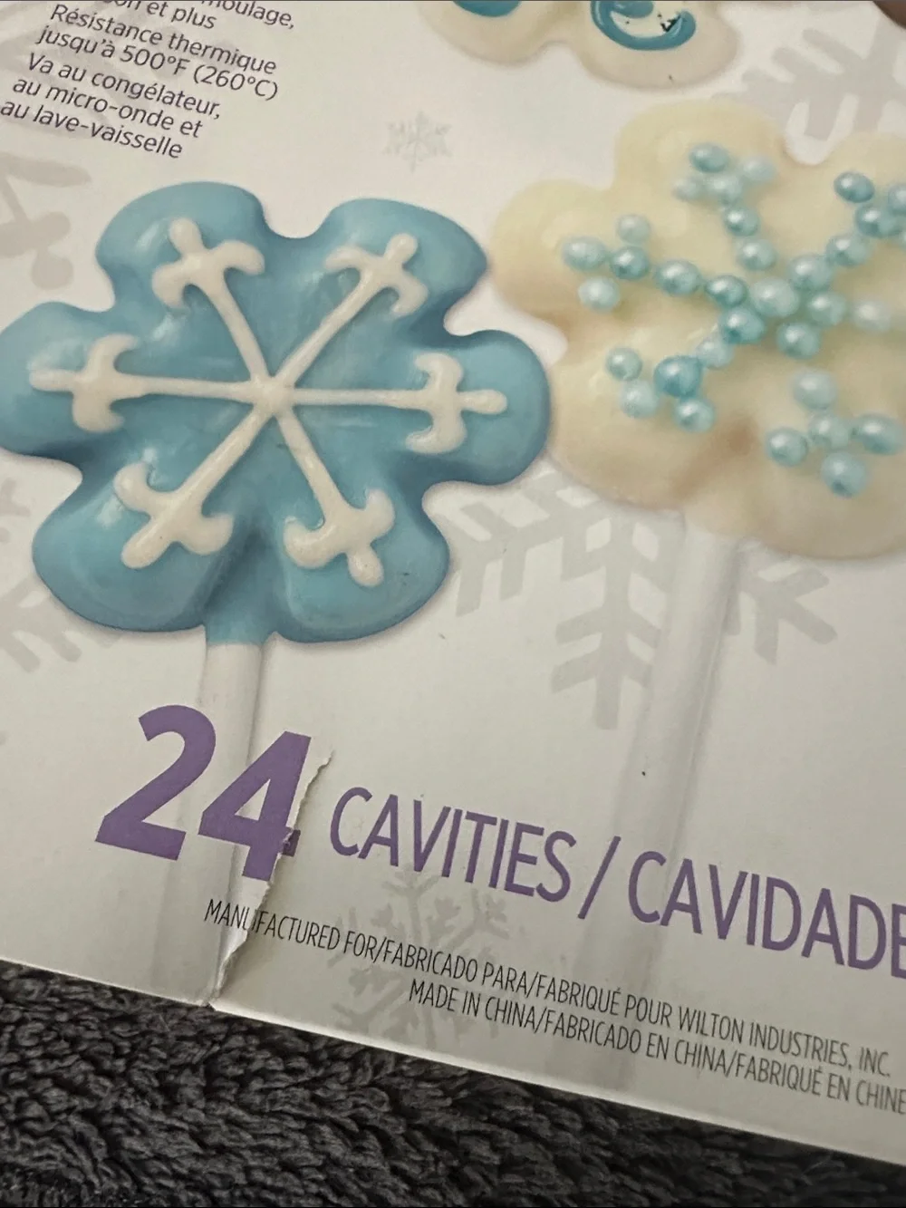 Wilton holiday mini